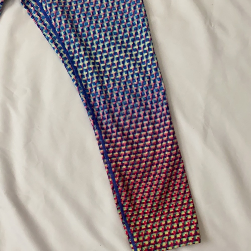 Athleta Patterned Workout Capri - image 4